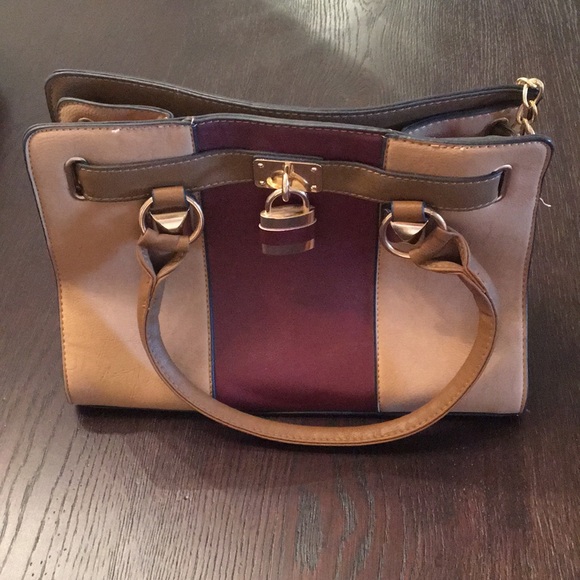 Purse - Picture 2 of 4